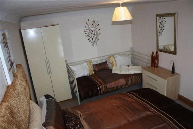 Robertsbridge Retreat At Cornhill Self Catering Apartments Room photo